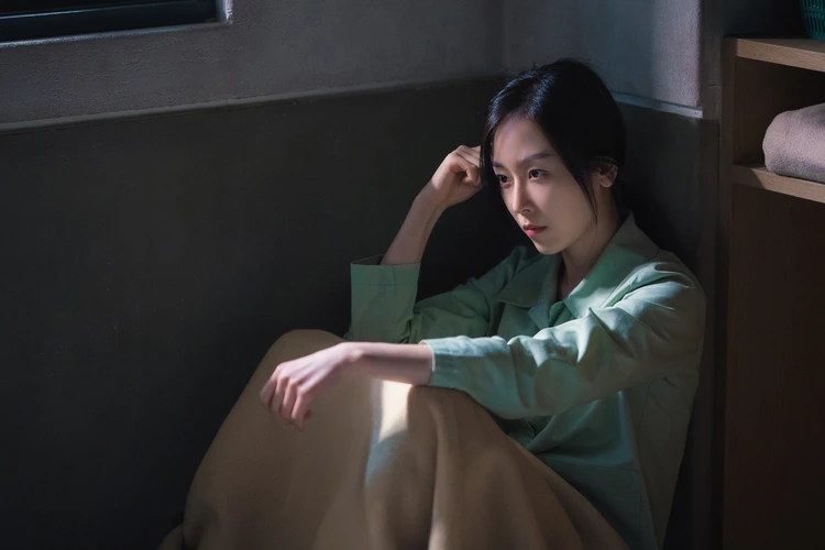 なぜオ・スジェなのか 拘置所で過ごすスジェ(ソ・ヒョンジン)のソロカット