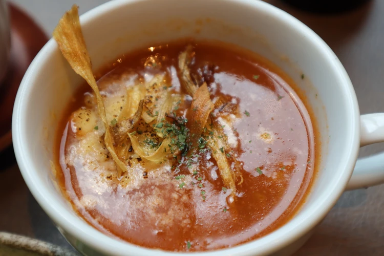 東京　日本橋　SiKiTO CAFE　シキト　カフェ　駅近　電源　WiFi　完備　コンセント　作業　朝活　モーニング　おすすめ　絶品　オプション　スープ　野菜