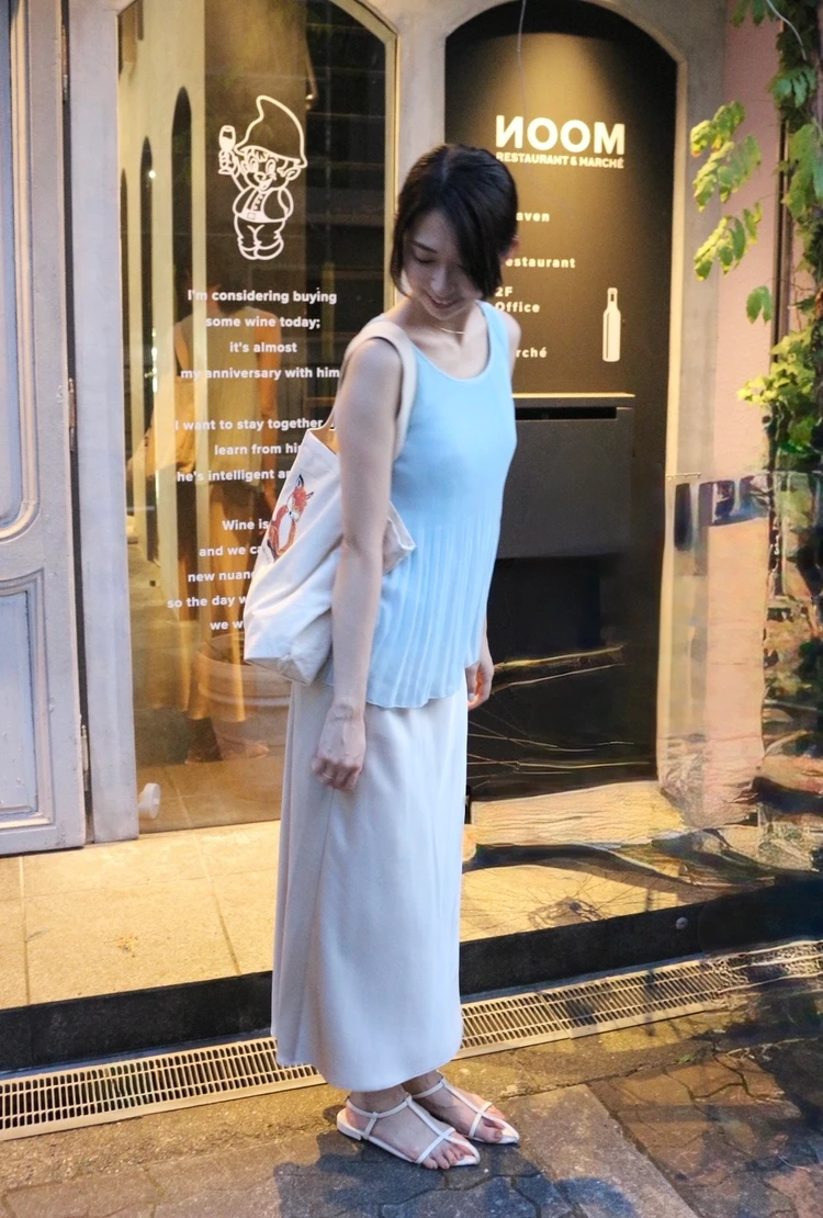 【ヘビロテ品】きれいめ派さんにおすすめしたい、足が美しく見える「Tストラップポインテッドサンダル」_7_1