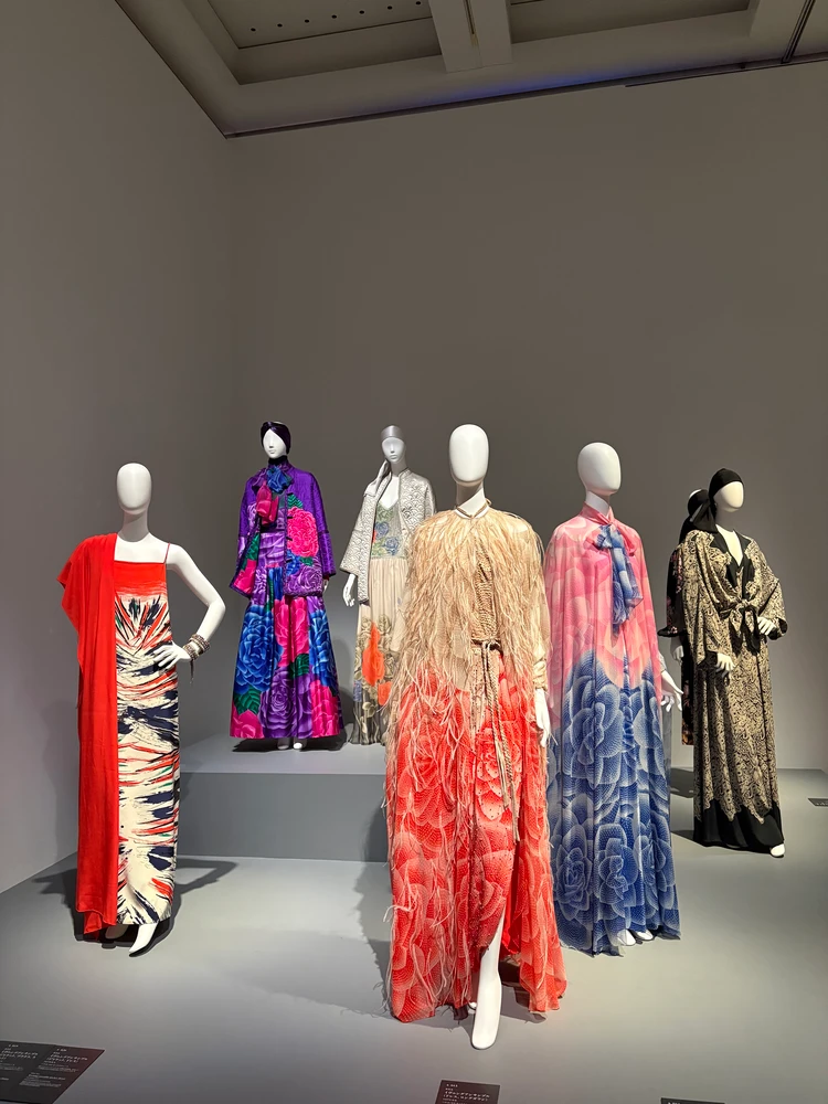 【国立新美術館】森英恵展へ。色彩と美の世界に感動_3_1
