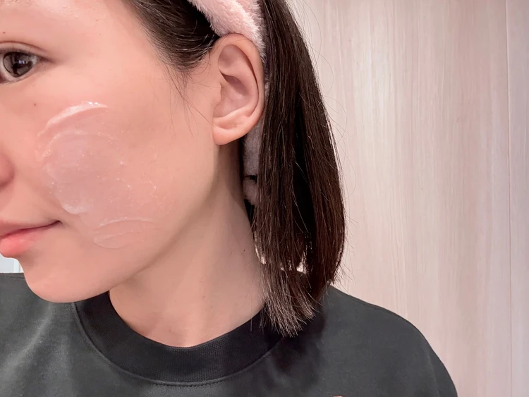 BIOHEAL BOHコラーゲンリモデリングクリーム 肌にのせた状態