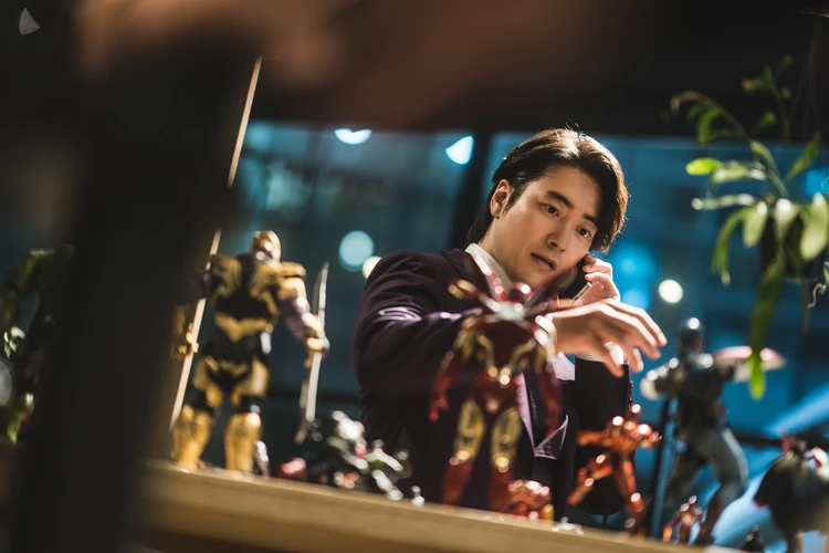 ヴィジランテ 財閥の副社長チョ・ガンオクを演じるイ・ジュニョク