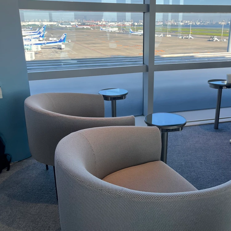 10月1日オープン！羽田空港第2ターミナルに新ラウンジ「Lounge Us」レポート！場所・対象カード・内部を詳しく紹介_4_1
