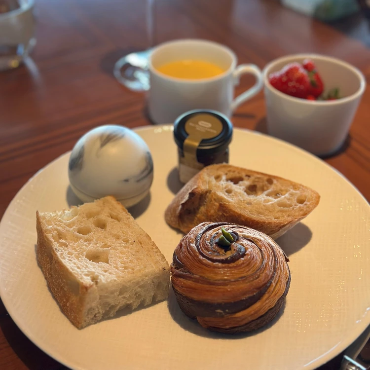 【大阪ステーションホテル】贅沢ビュッフェランチ_4_2