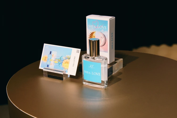 KENTY FRAGRANCE【SHE IS...LOVE】