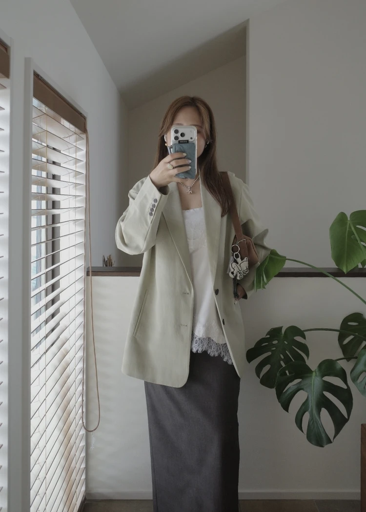 【2026春夏】レースキャミソールが大人可愛い！重ね着・コーデ術＆おすすめ着回し完全ガイド_5