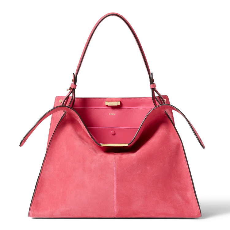 「フェンディ ウェイ」バッグ ラージサイズ￥643500（H32×W43×D17cm）