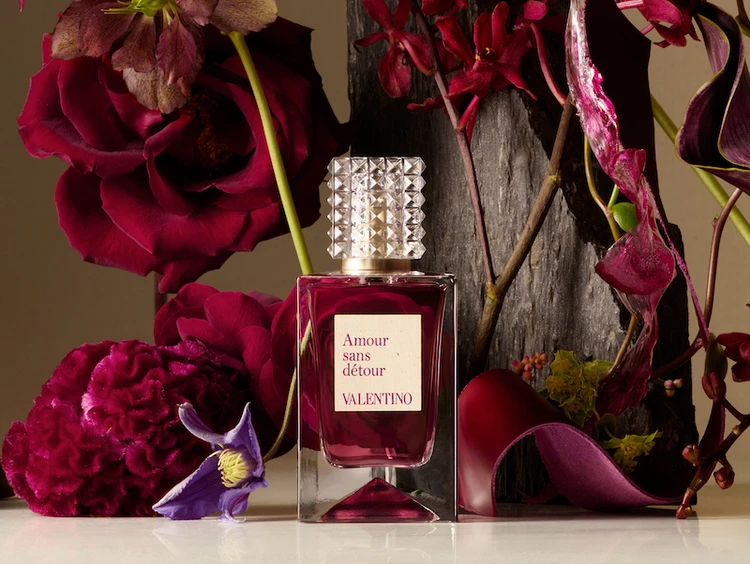 【ヴァレンティノ ビューティ】クチュールフレグランスコレクションに新しい香りが登場
