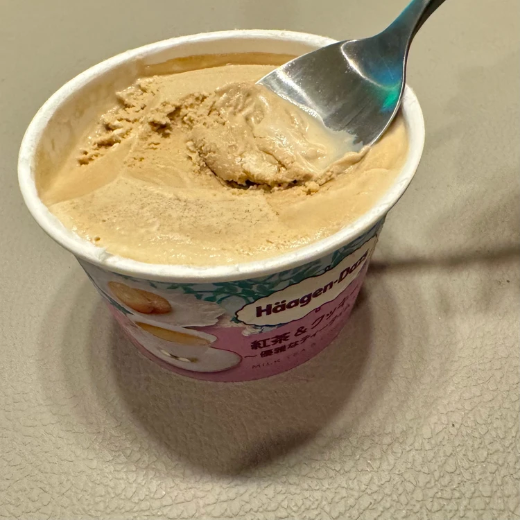 【ハーゲンダッツ／期間限定】"リッチフロマージュ"と"紅茶&クッキー"実食レポ#BAILAアイス部_3