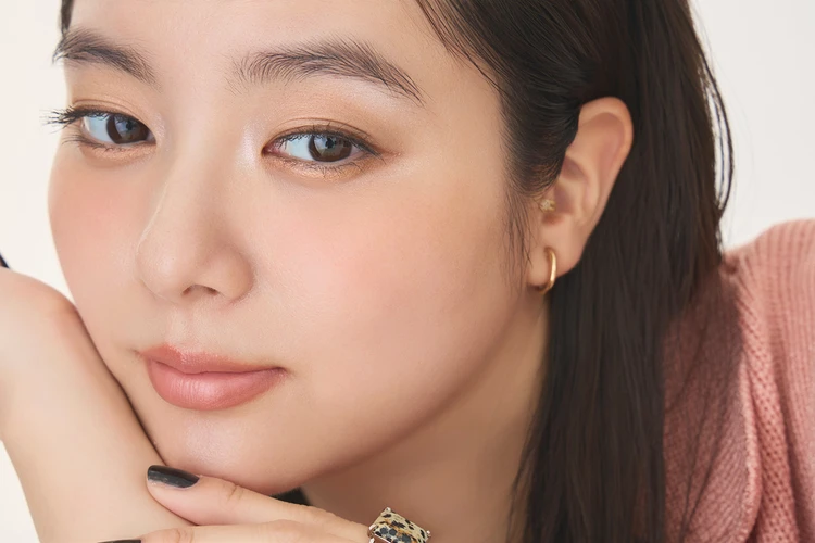 定番ヌーディメイク 寄りカット