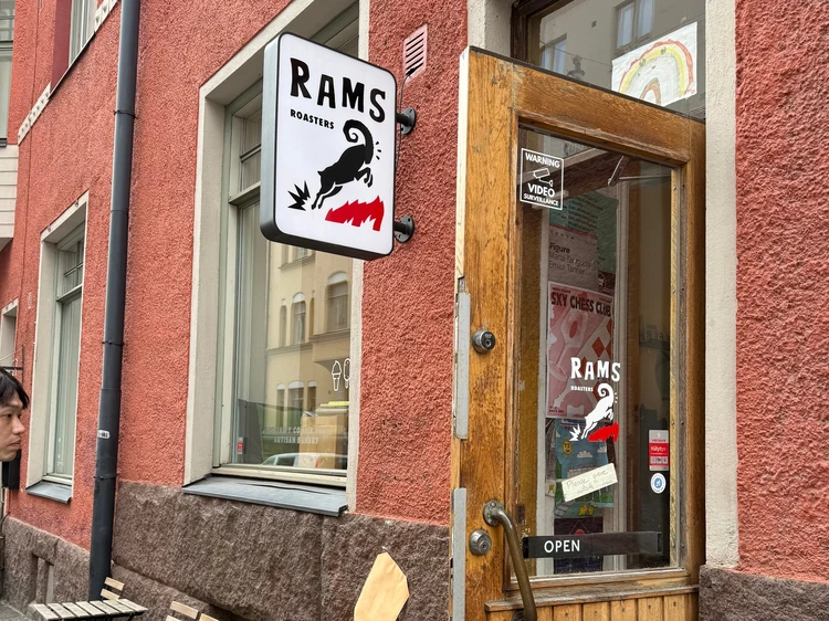 スペシャルティコーヒーが楽しめるおすすめカフェ(RAMS ROASTERS)