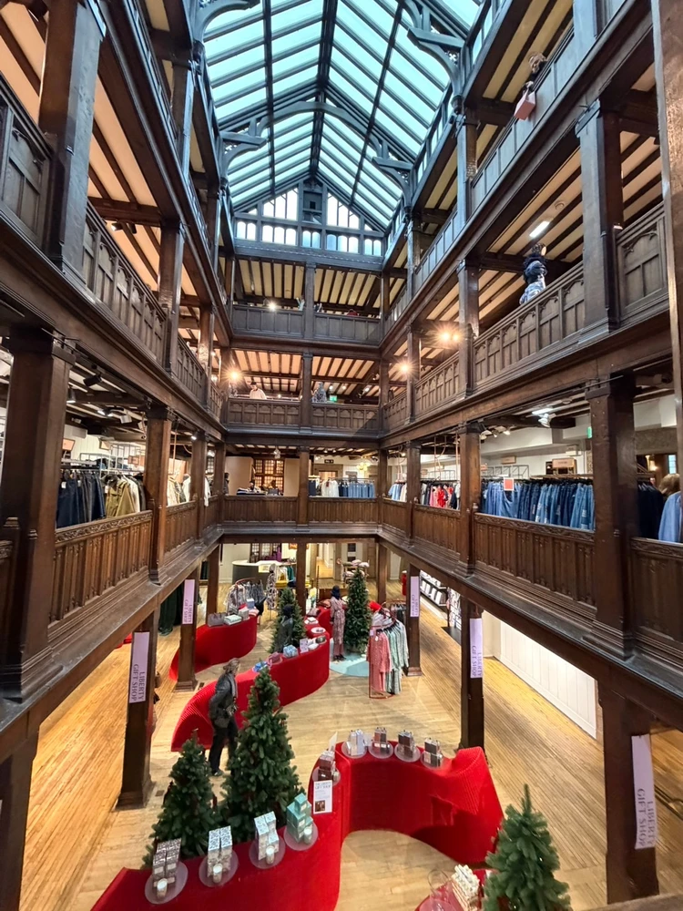 英・ロンドン発！おしゃれに取り入れたいリバティプリントの魅力_3