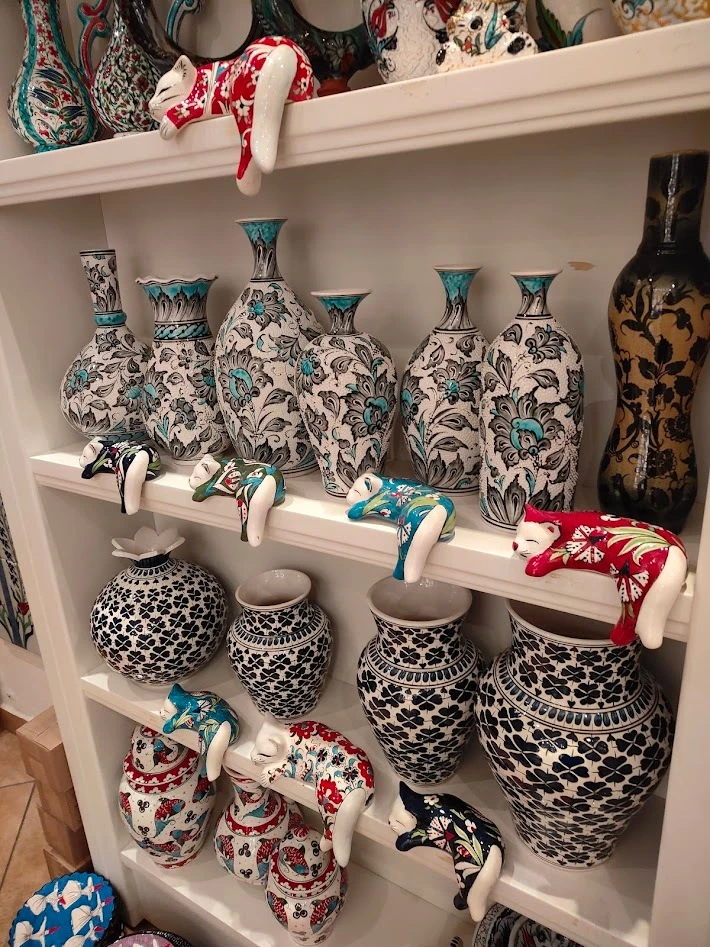 Iznik Classics 猫
