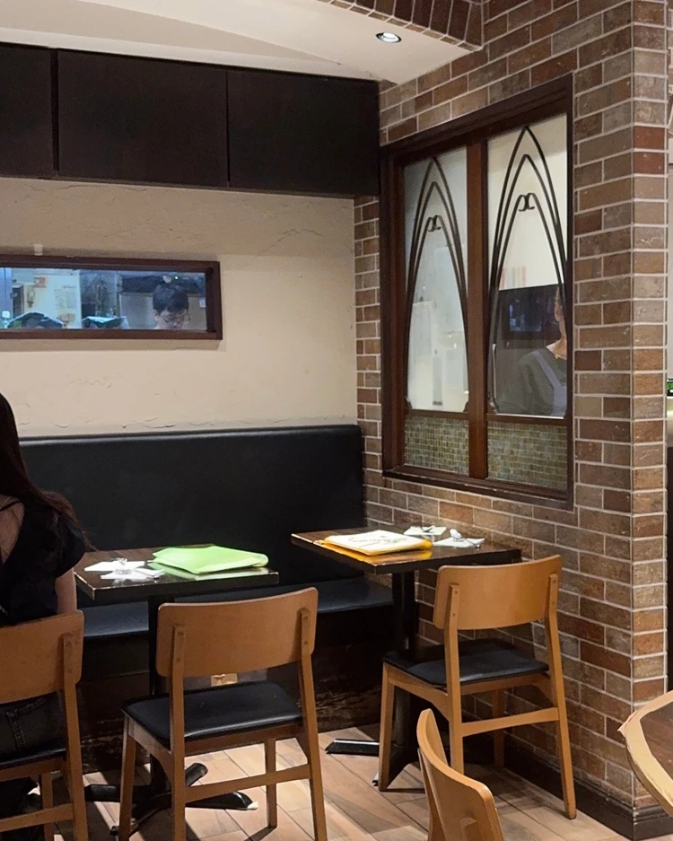 【美味しすぎて絶望!?】新宿三丁目「イヴォ ホームズパスタ」で名物スパゲティを食す！_1