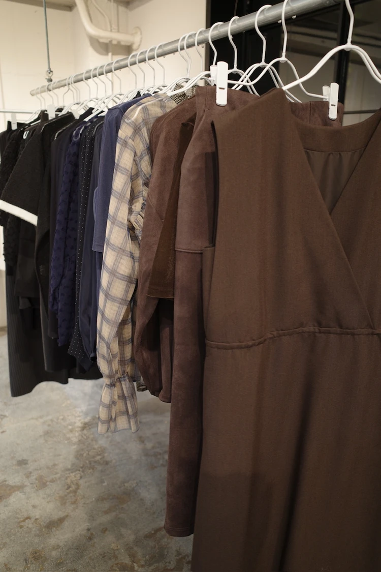 働く私のカジュアル服【BIANCA】2025AW展示会レポ_6