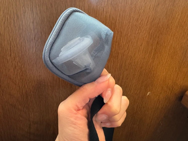 最新!SNSで話題の無印良品「ナイロンメッシュ コンパクトポーチ」|おしゃぶり収納にぴったりな衛生的ポーチ_2