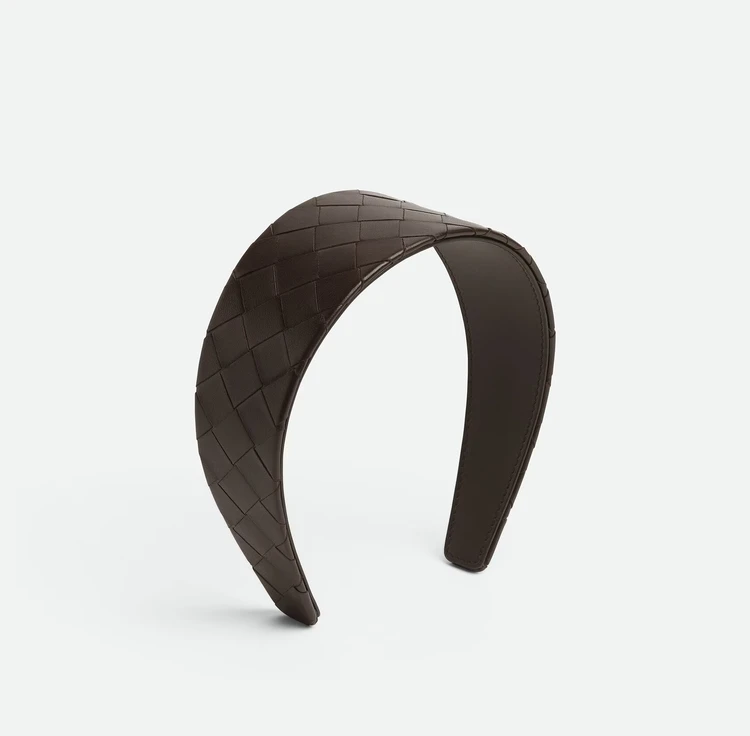 ボッテガ・ヴェネタ ヘッドバンド¥132000(カラー:フォンダンテ)