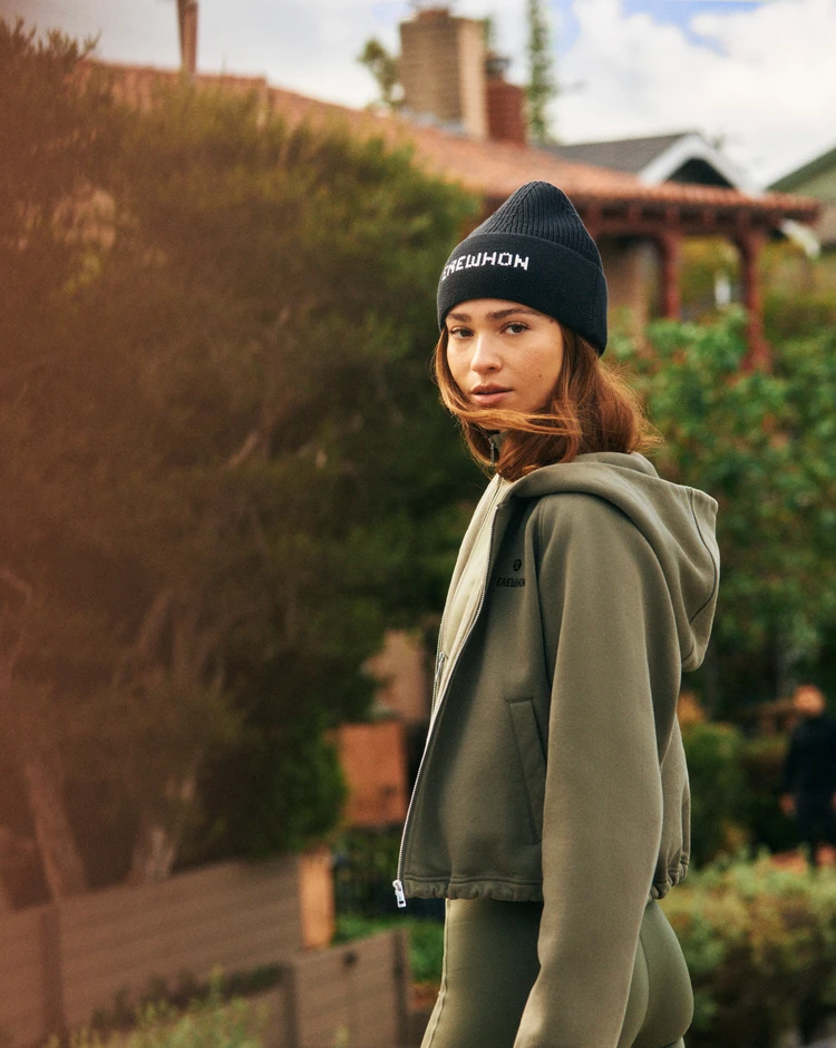 ルルレモン アンド エレウォン パーカスタイル