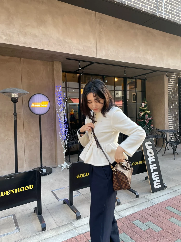 子どもとのお出かけに愛用！ルイ・ヴィトンの「スピーディ」がさすがの定番だった_4