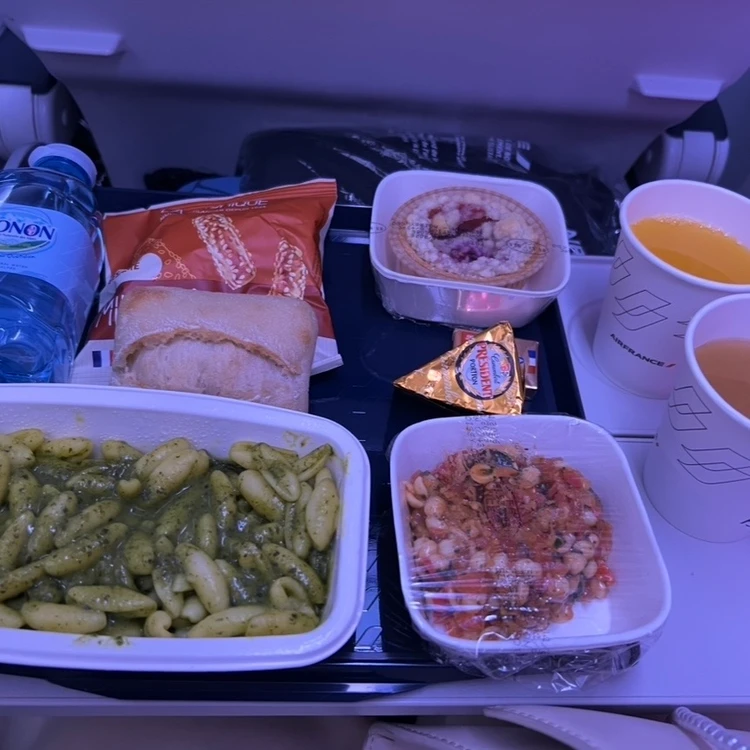 CDG→HNDの機内食①