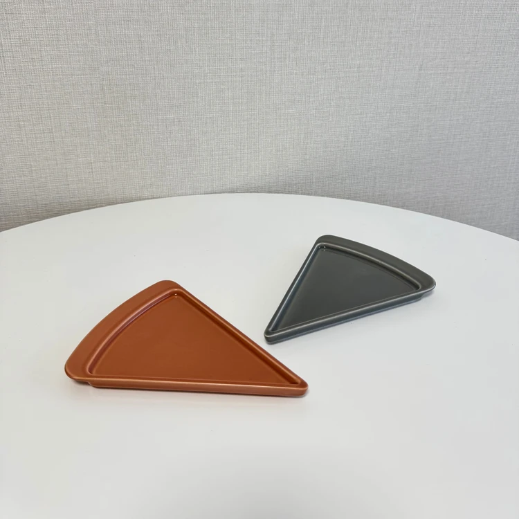 ケーキ皿の写真