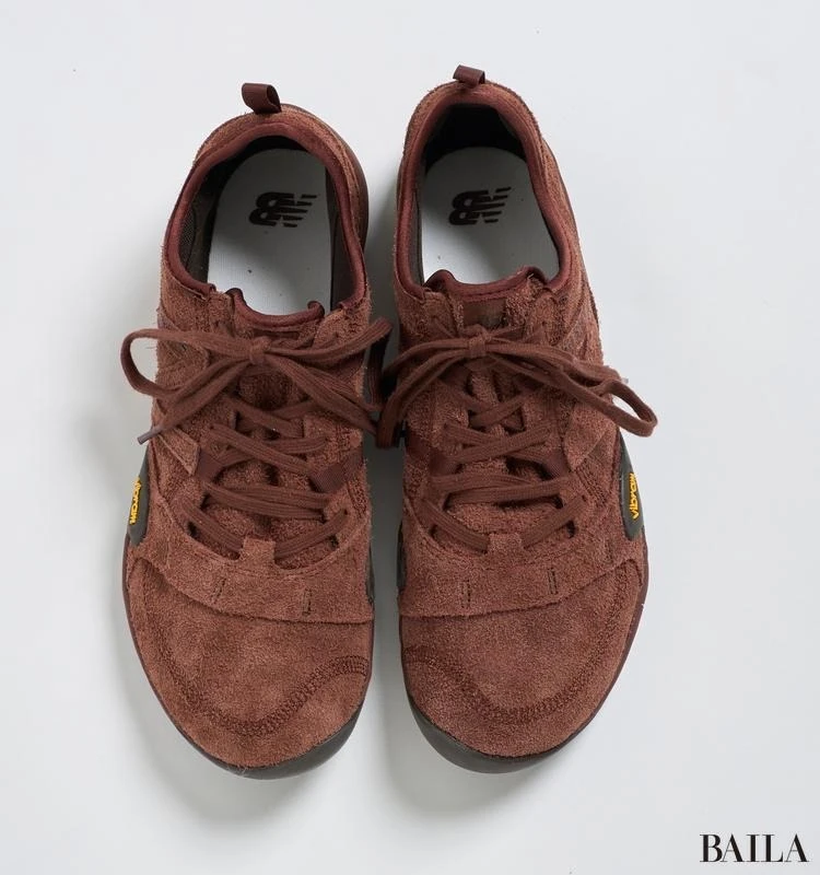 【ニューバランス】薄底スニーカーMT10Oは安定感が段違い!【きれいめ派の通勤・休日スニーカー】