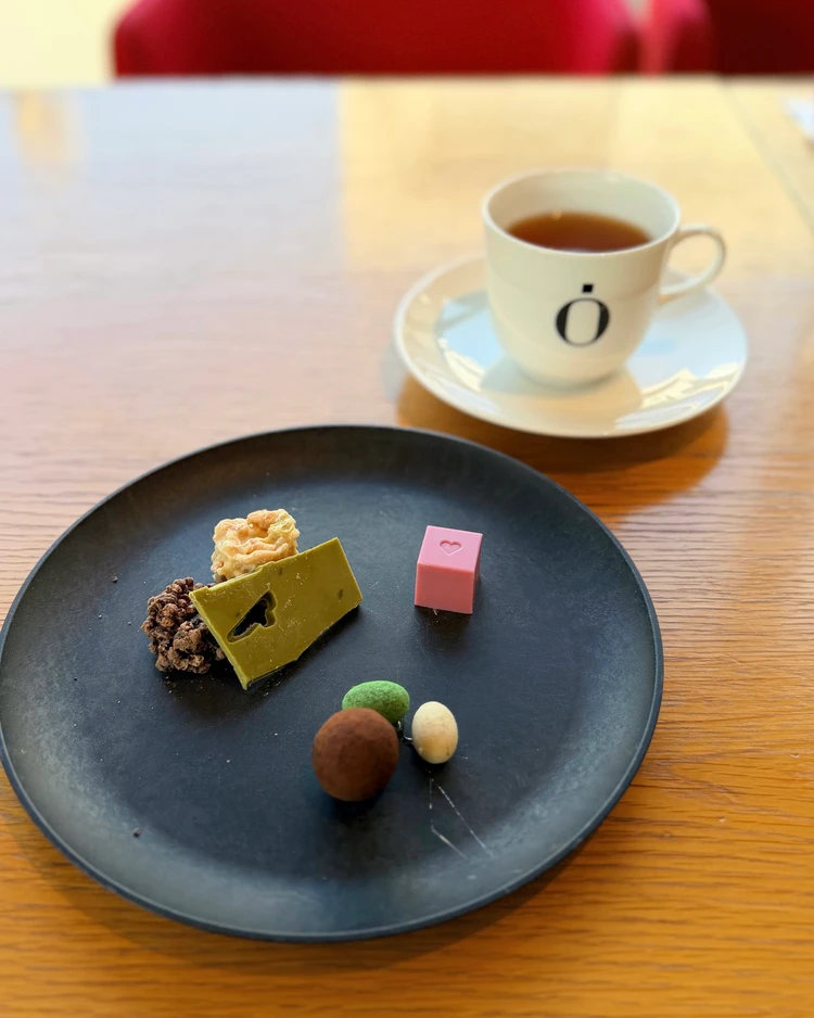 ブボフェスタ チョコレートプレート カフェ ナッツチョコ 表参道