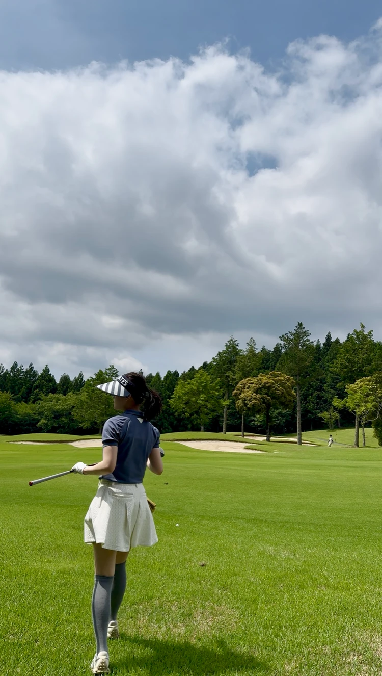 【アラサーのゴルフ】万能ベーシックで作る、ラウンドコーデ4選_7