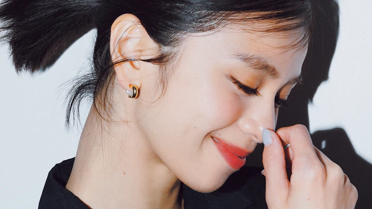 【仕事帰りのデート服コーデ4選】平日デートは華やかスカート×モノトーンで品よく甘く