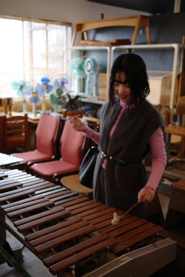 諏訪のReBuilding Center JAPANに並ぶ