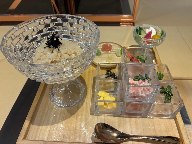 【金沢】おしゃれすぎる海鮮丼『TILE』_1