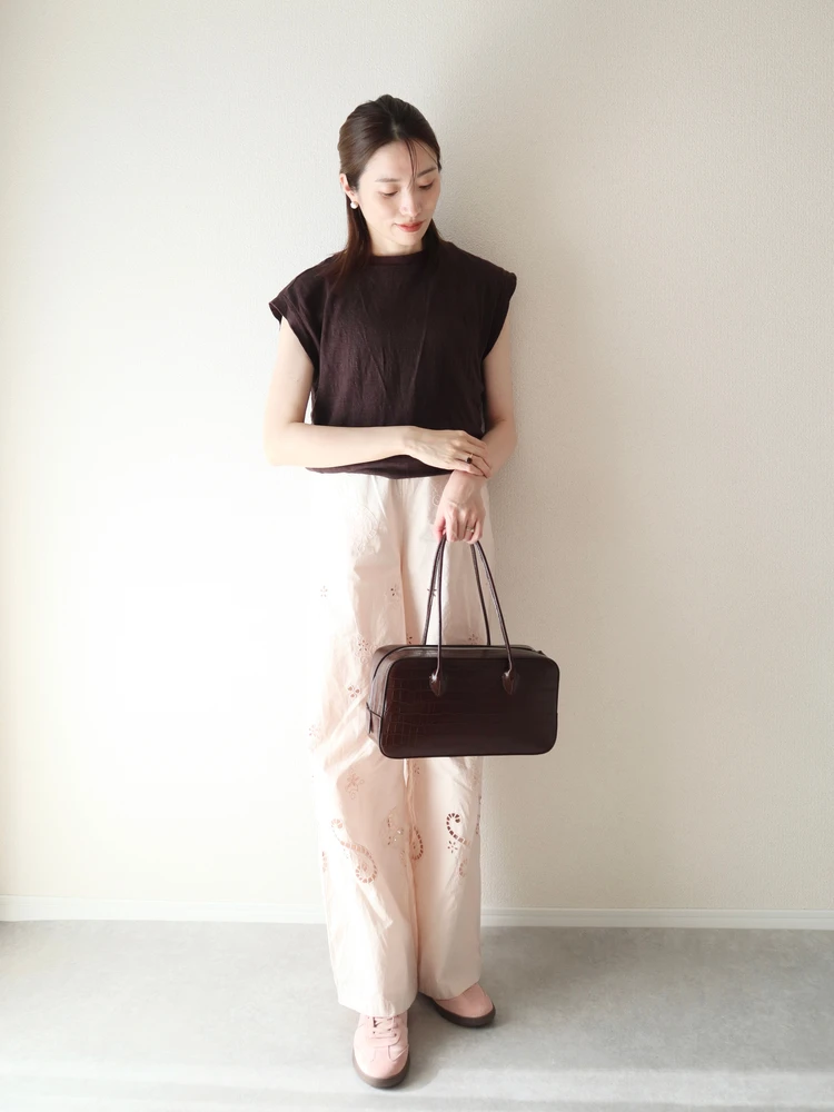 スペイン発送 ZARA 刺繍パジャマパンツ 上品カジュアル 今季新作 ZARA (ザラ)】セール購入品「刺繍入りパジャマパンツ」がかわい
