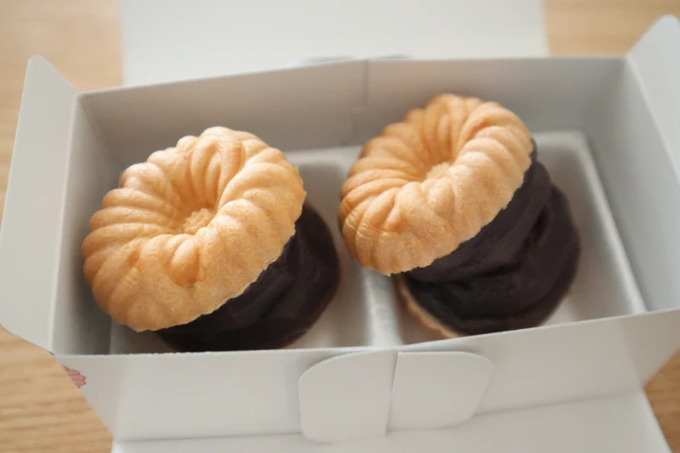 東京 向島 青柳正家 あおやぎ せいけ 昭和 23年 創業 絶品 菊 最中 あんこ 和菓子