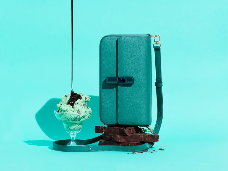 「フルラ イリデ」 チョコミント¥49500(H13×W24×D6cm)