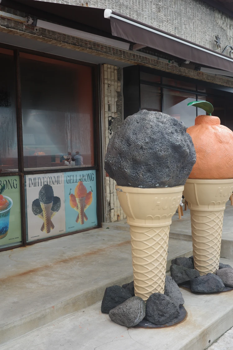 【韓国チェジュ旅行|必訪カフェ】「hugely(ヒュージリー)」で叶うフォトジェニックなひととき_1