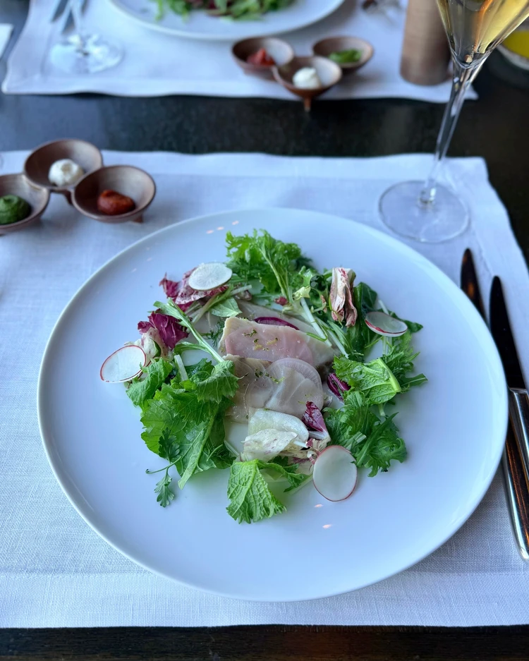 アマン東京　Arva　アルヴァ　ランチコース　サラダ　