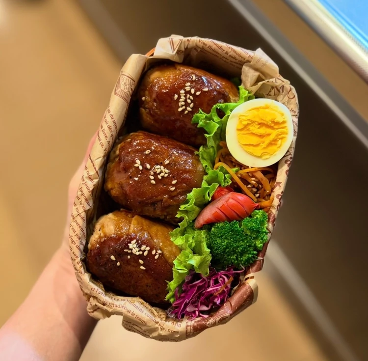 お弁当記録 #01｜『肉巻きおにぎり弁当』の超カンタンな作り方_1