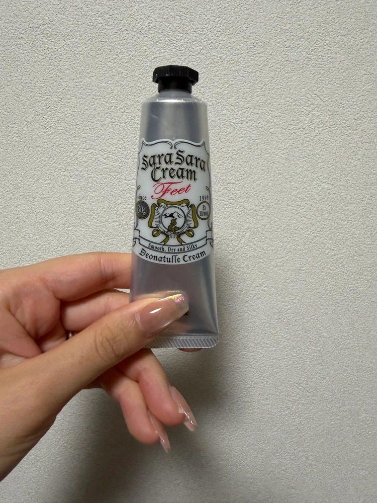【#フットケア】デオナチュレ 足指さらさらクリームをレビュー|足汗・ニオイ対策におすすめ_1