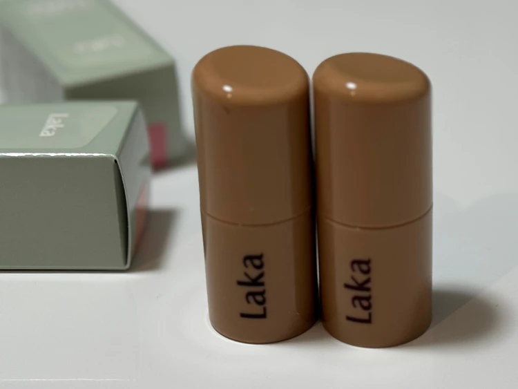 【Laka新作】UVカットチークレビュー!絶対日焼けしたくない私のおすすめUVコスメ_1