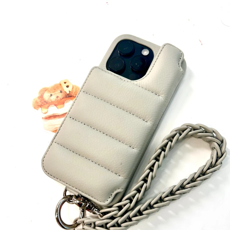 【写真】BAILA編集部員のおすすめやお気に入りをリレー式で綴る「エディターズピック」_0