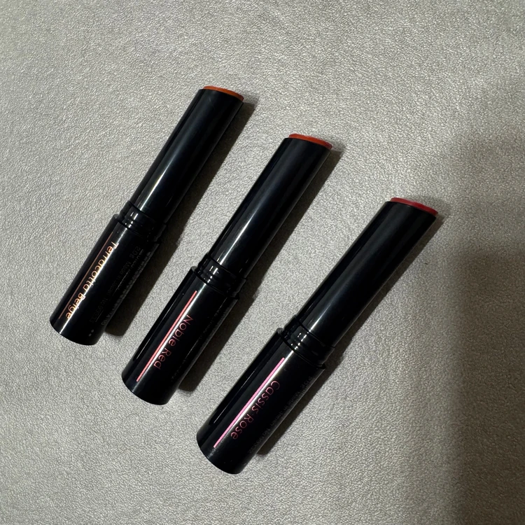 口紅レベルの高発色！ニベアリッチケア&カラーリップに色持続タイプが新登場【イエベに似合うカラーもご紹介♡】_3