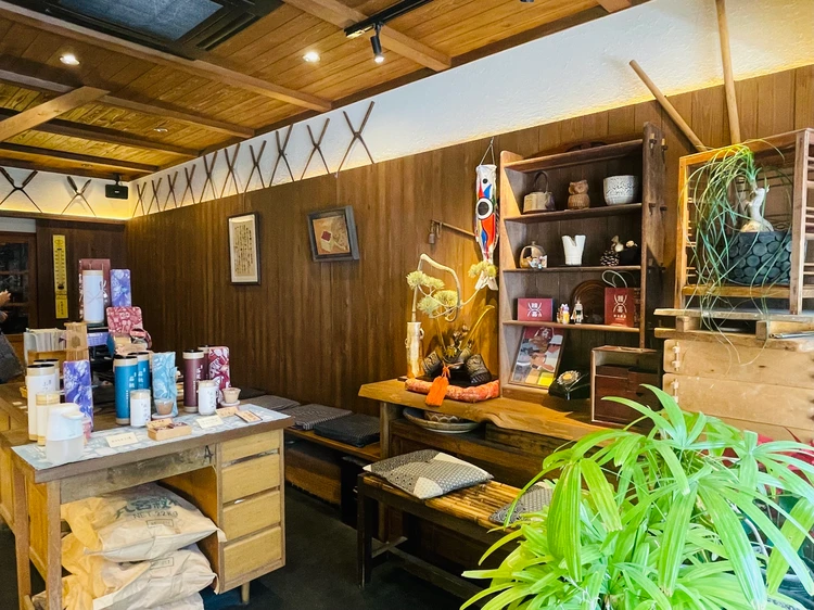 種嘉商店 内観