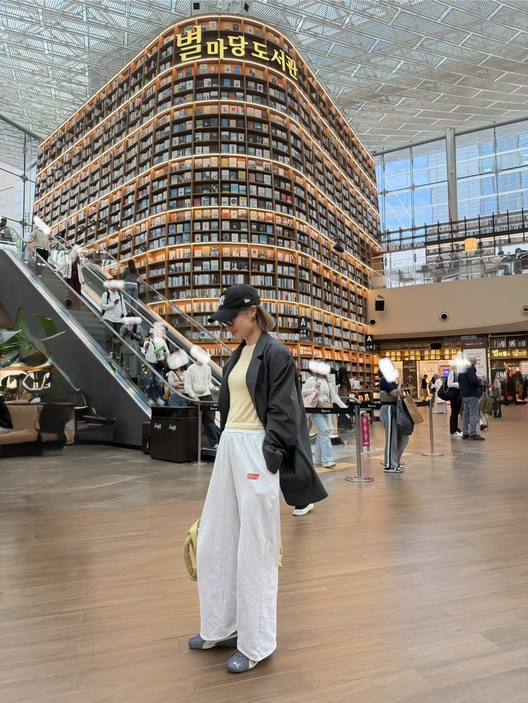 ピョルマダン図書館 별마당 도서관　coex ソウル