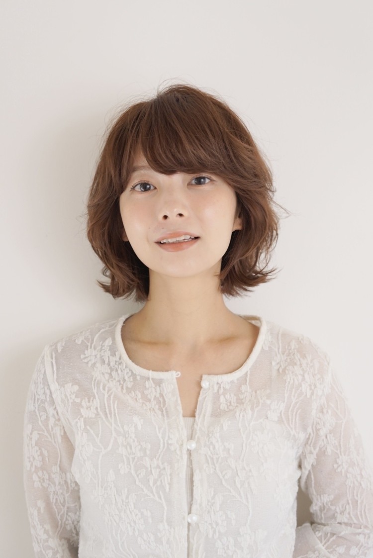 30代 髪型・ボブの正面