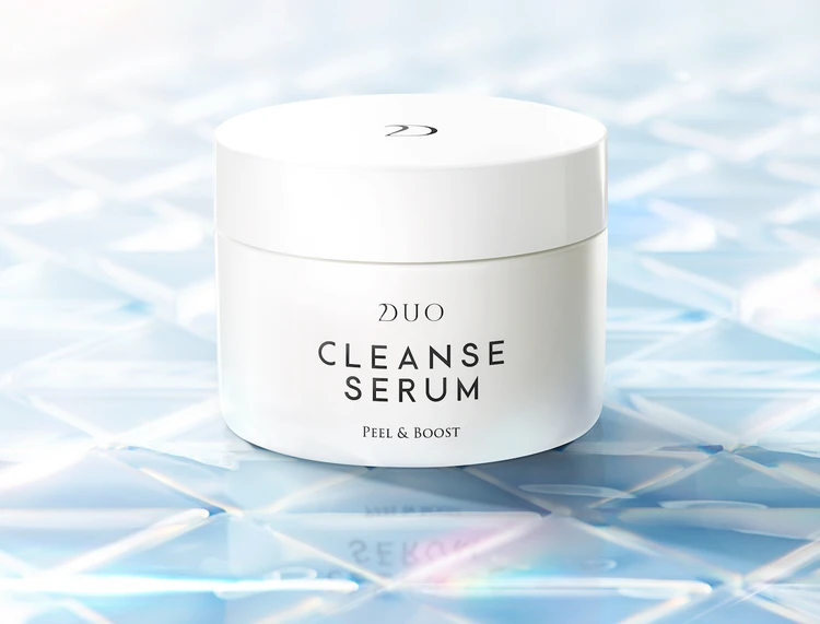 「デュオ クレンズセラム ピール&ブースト」商品と外箱画像