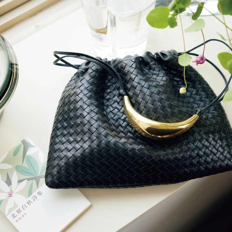 【フォトギャラリー】小説、エッセイなど働く女性へおすすめの本_0