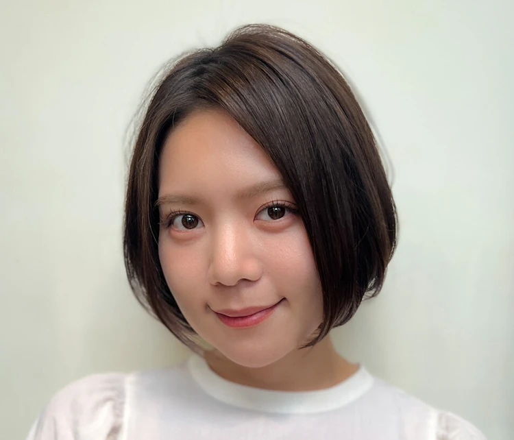 30代ー40代髪型・ショートボブの正面