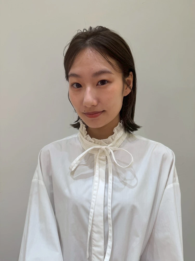 【2026年秋トレンドレイヤー】大人っぽくスタイリッシュにあか抜け! ナチュラルレイヤーボブ