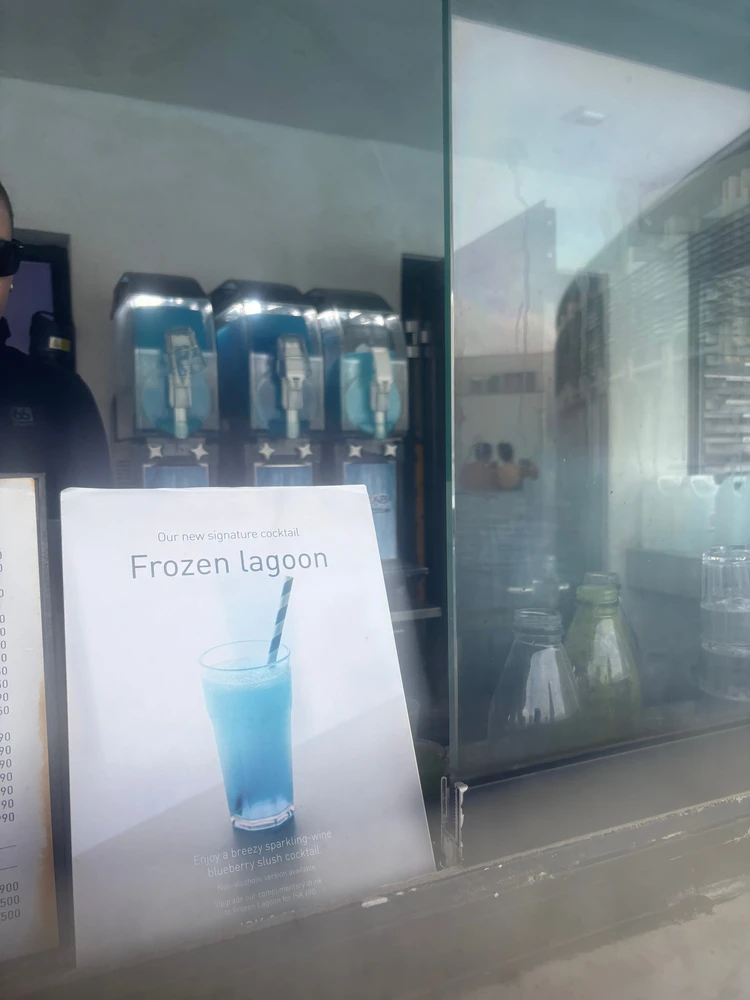 火山に囲まれて泥パック！？ 北欧・アイスランドの絶景温泉『BLUE LAGOON』を完全レポ #旅行部_9_2