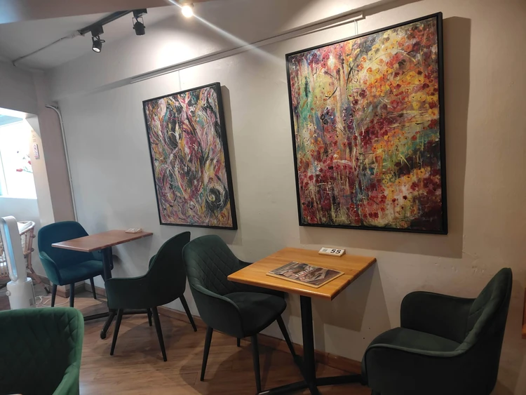 バンコク　カフェ　BARTELS　バーテルズ　店内